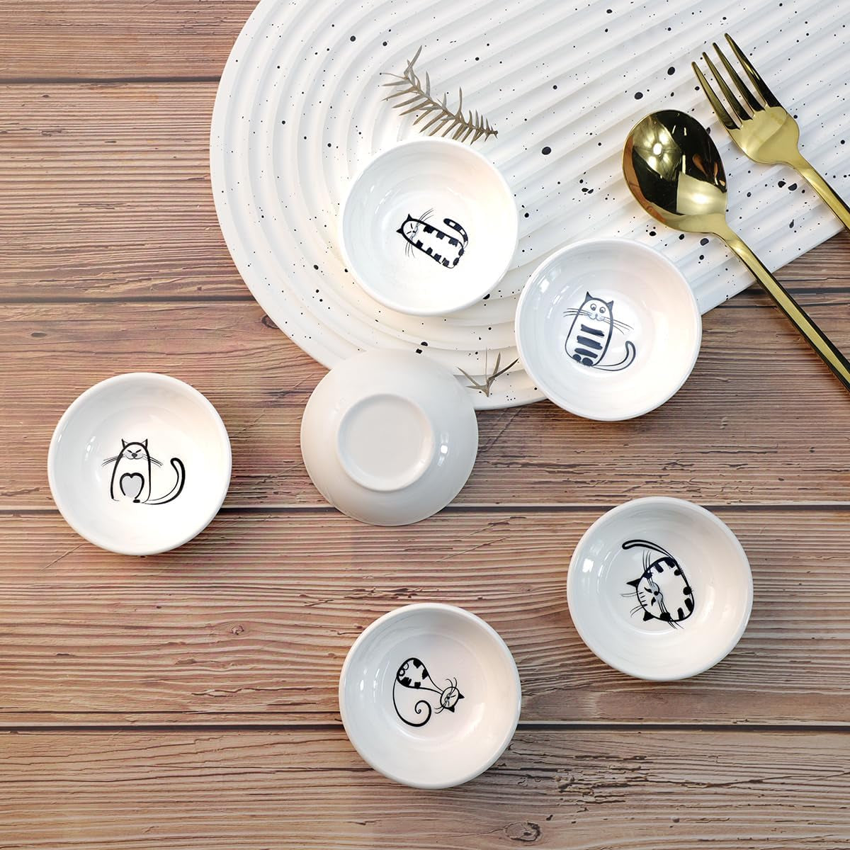 Super Cute Cat Ceramic Sauce Dish/Seasoning Bowl/Sushi Soy Dipping Bowl/Appetizer Plates/Serving Dish for Kitchen Home (Set of 6)